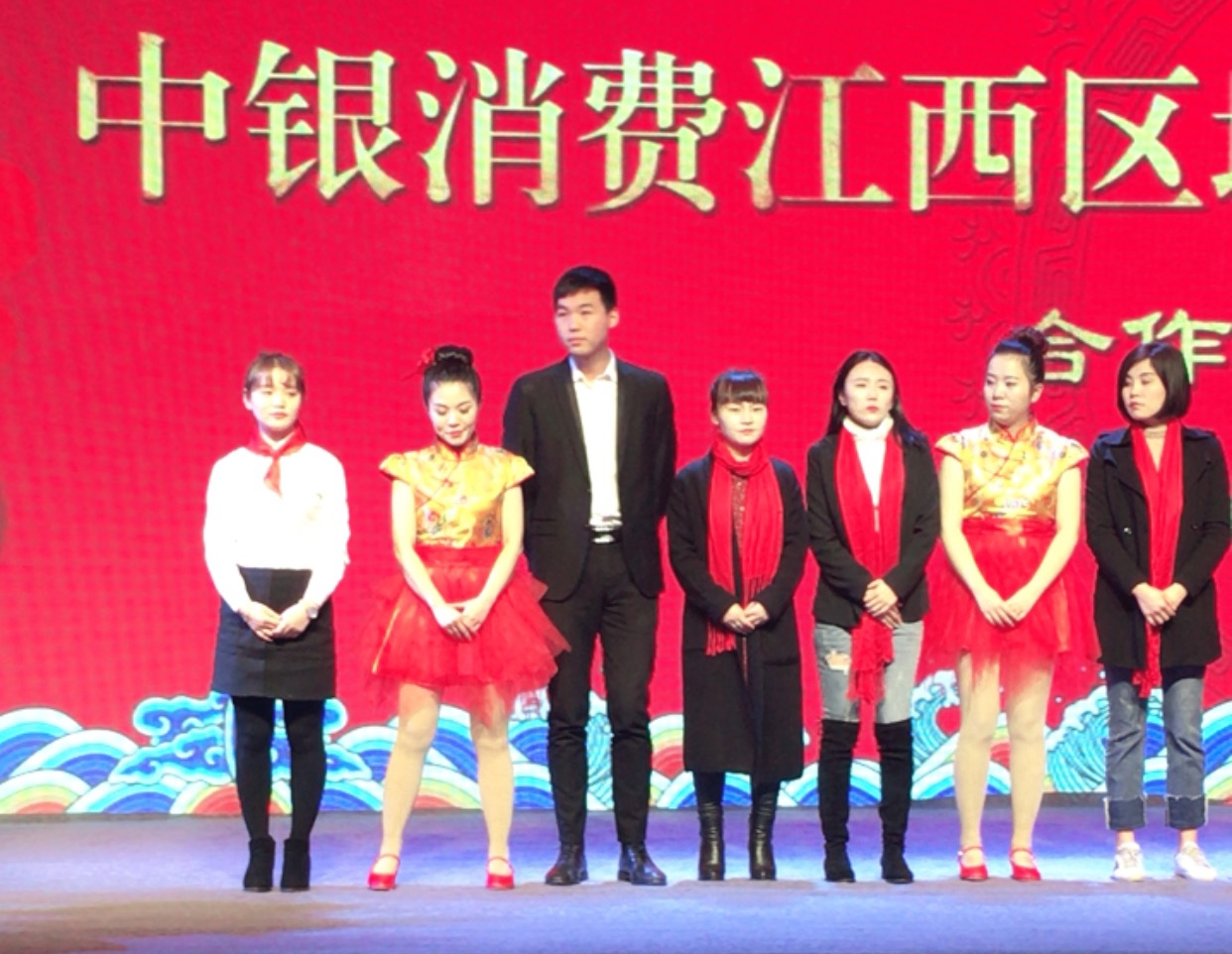 陈艳.jpg