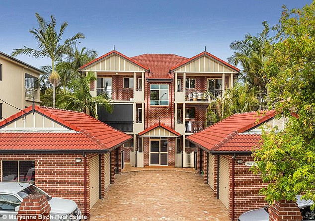 49D4D37900000578-5459173-When_buying_her_first_property_Ms_Rossi_told_Daily_Mail_Australi-a-14_1520207828255.jpg